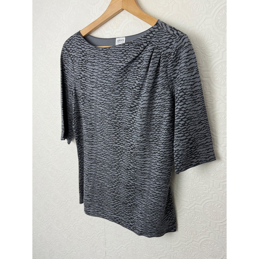 Armani Collezioni Gray Black Wavy Print Boat Neck Top Elbow Sleeve Italy Size 10